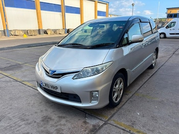 Used Toyota Estima 2017 for sale - 79256049: Photo