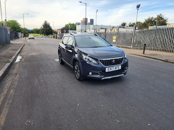 Used Peugeot 2008 2017 for sale - 78898192: Photo