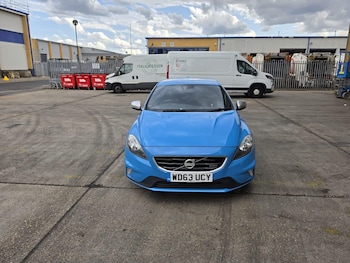 Used Volvo V40 2013 for sale - 79349173: Photo