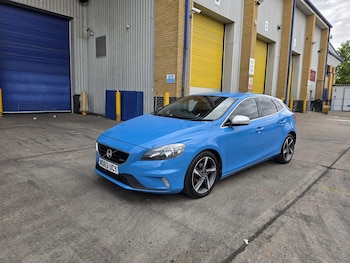 Used Volvo V40 2013 for sale - 79349173: Photo