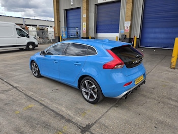 Used Volvo V40 2013 for sale - 79349173: Photo