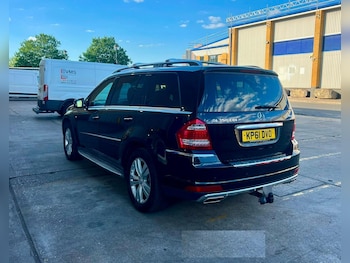 Used Mercedes-Benz GL Class 2011 for sale - 79188506: Photo