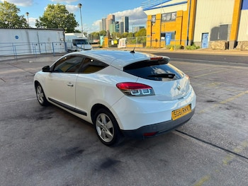 Used Renault Megane 2011 for sale - 79388492: Photo