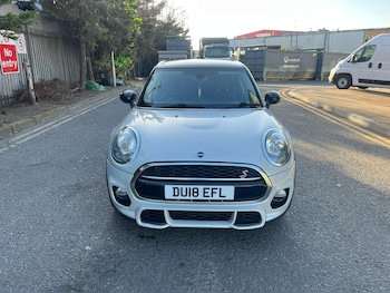 Used MINI Hatch 2018 for sale - 78348269: Photo