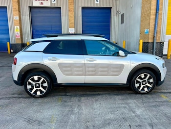 Used Citroen C4 Cactus 2015 for sale - 79116453: Photo