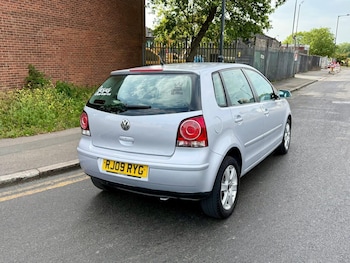 Used Volkswagen Polo 2009 for sale - 78772743: Photo