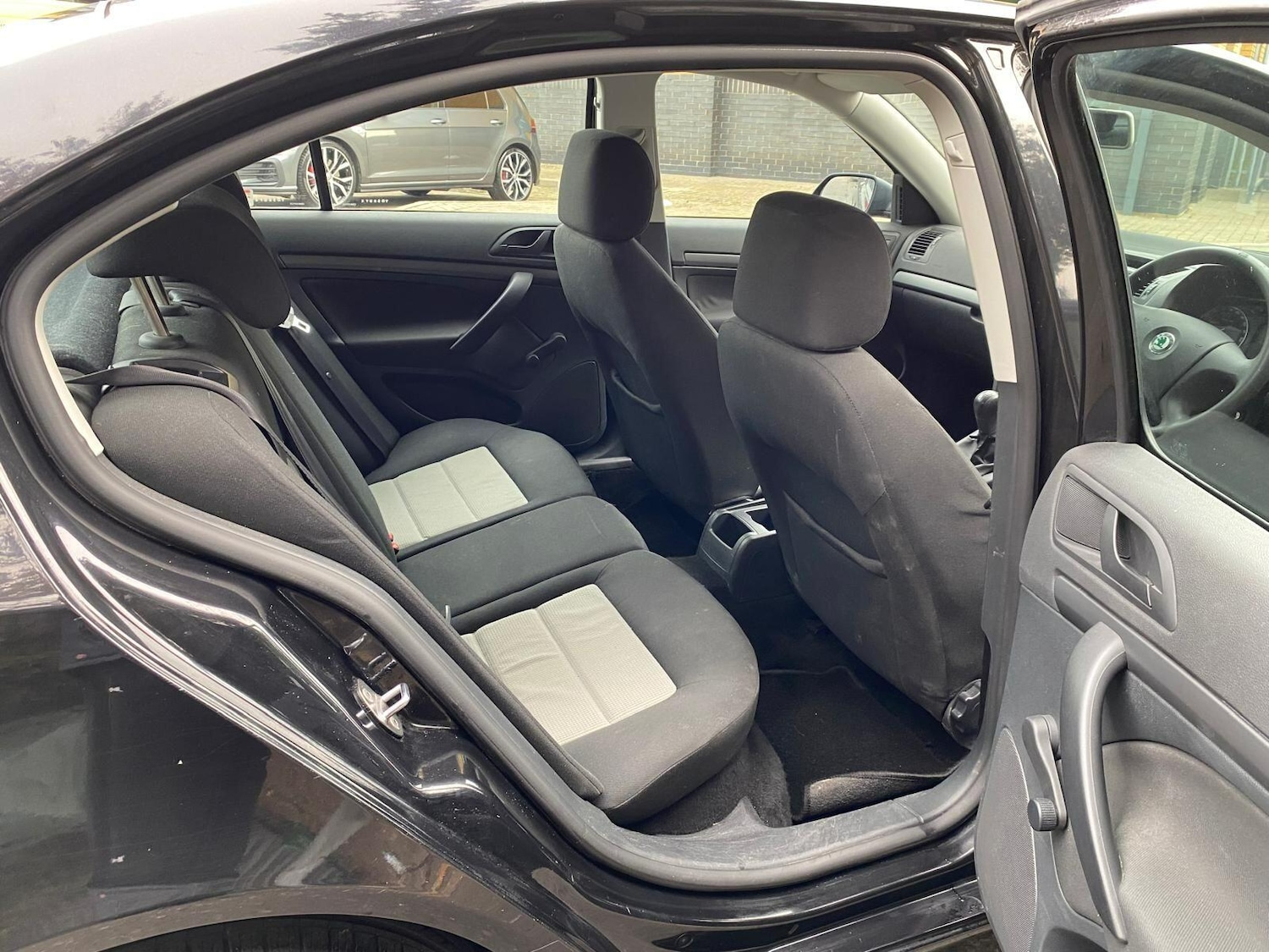 Used Skoda Octavia 2009 for sale - 77030991: Photo 8