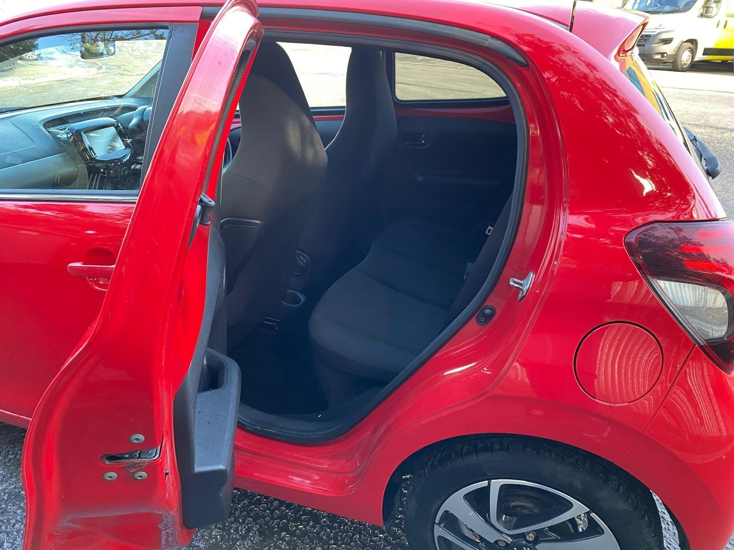 Used Peugeot 108 2017 for sale - 77030987: Photo 10