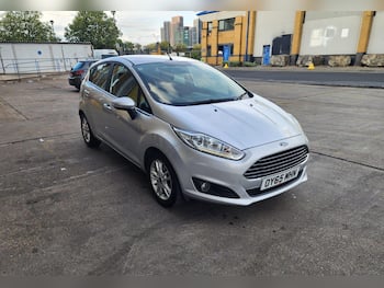 Used Ford Fiesta 2015 for sale - 79687988: Photo