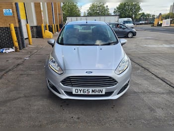 Used Ford Fiesta 2015 for sale - 79687988: Photo