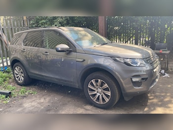 Used Land Rover Discovery Sport 2016 for sale - 79224750: Photo