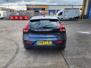 Used Volvo V40 2017 for sale - 79766432: Photo