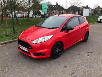 Used Ford Fiesta 2015 for sale - 78600969: Photo