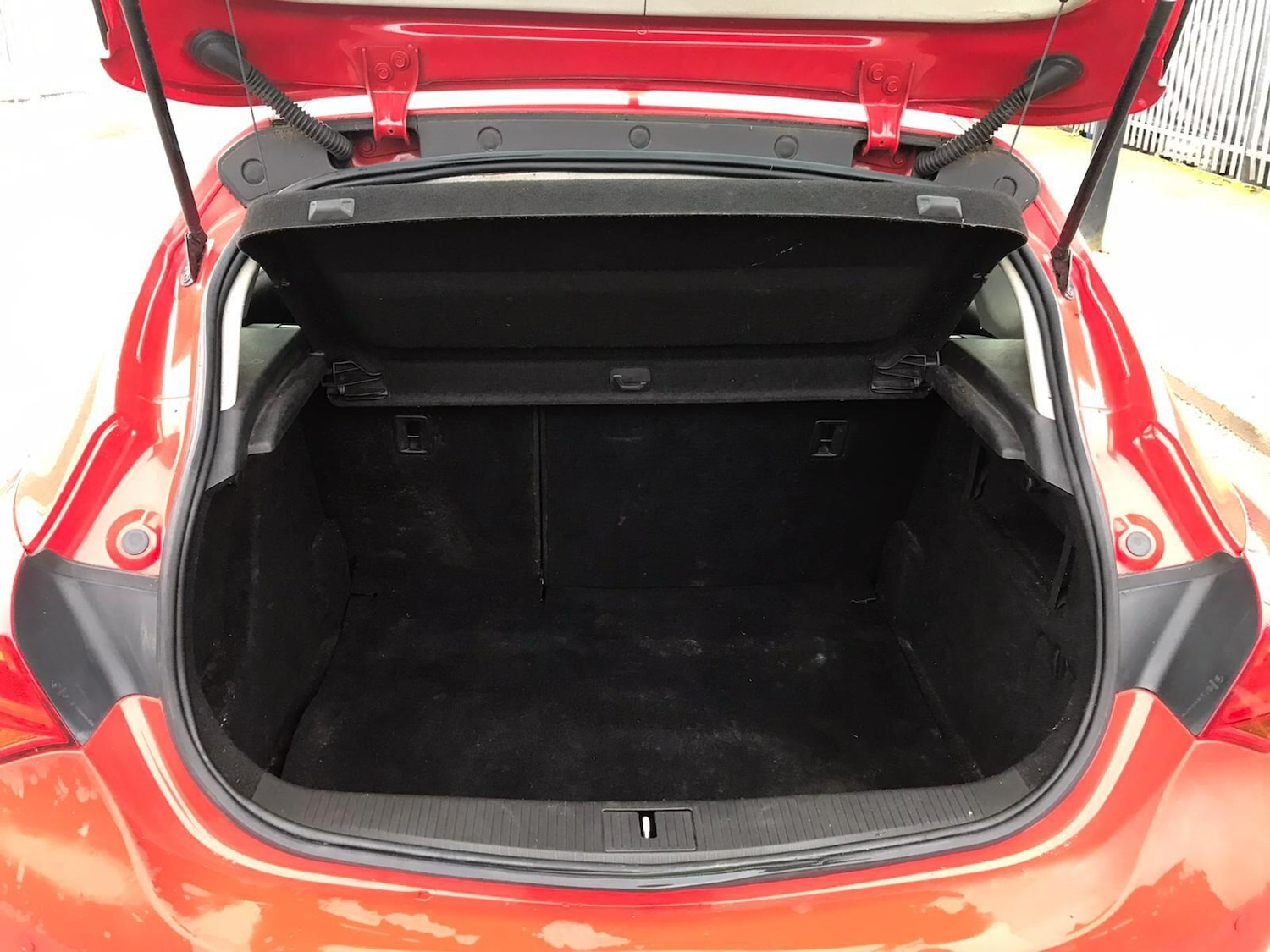 Used Vauxhall Astra 2010 for sale - 77586340: Photo 13