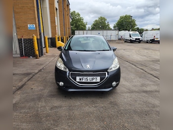 Used Peugeot 208 2015 for sale - 79426274: Photo