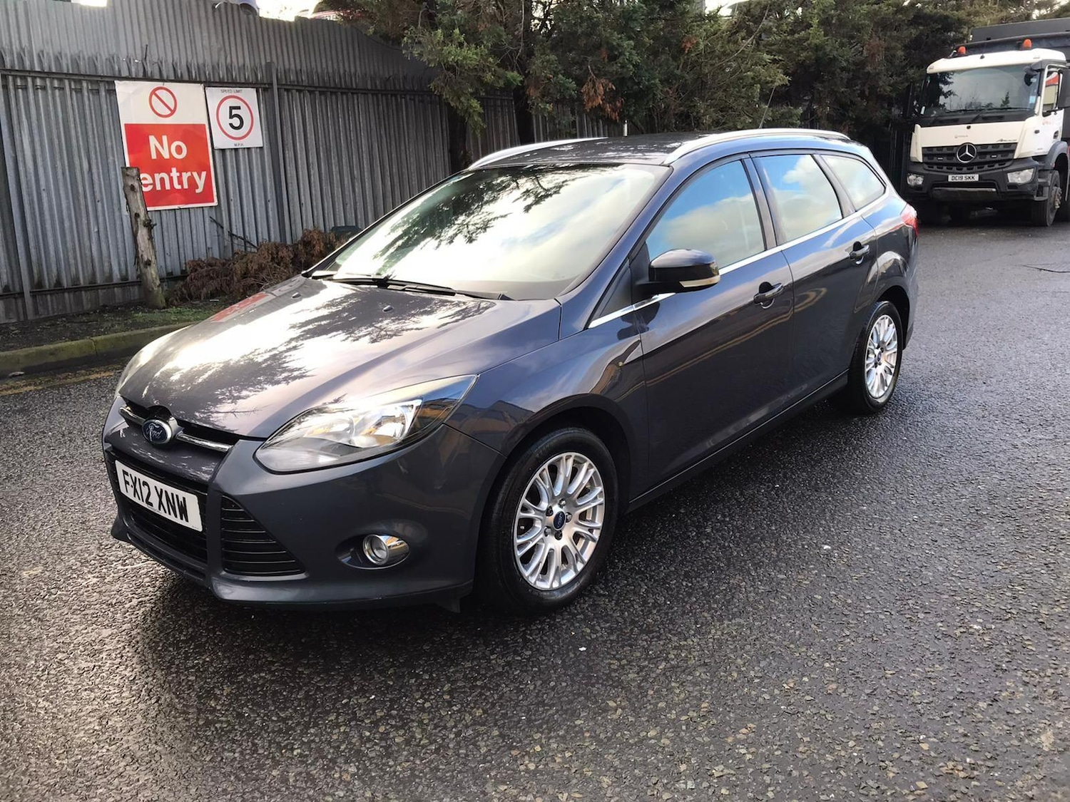 Used Ford Focus 2012 for sale - 77510998: Photo 2