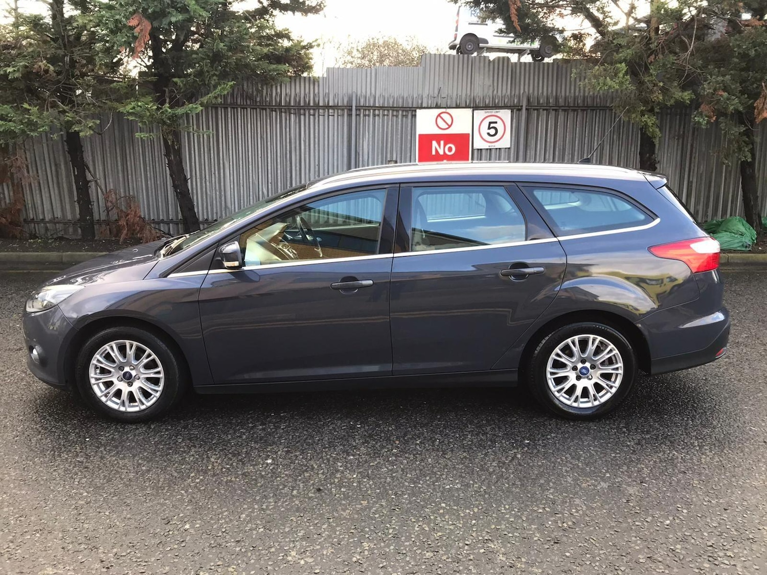 Used Ford Focus 2012 for sale - 77510998: Photo 6