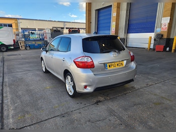 Used Toyota Auris 2010 for sale - 79412018: Photo