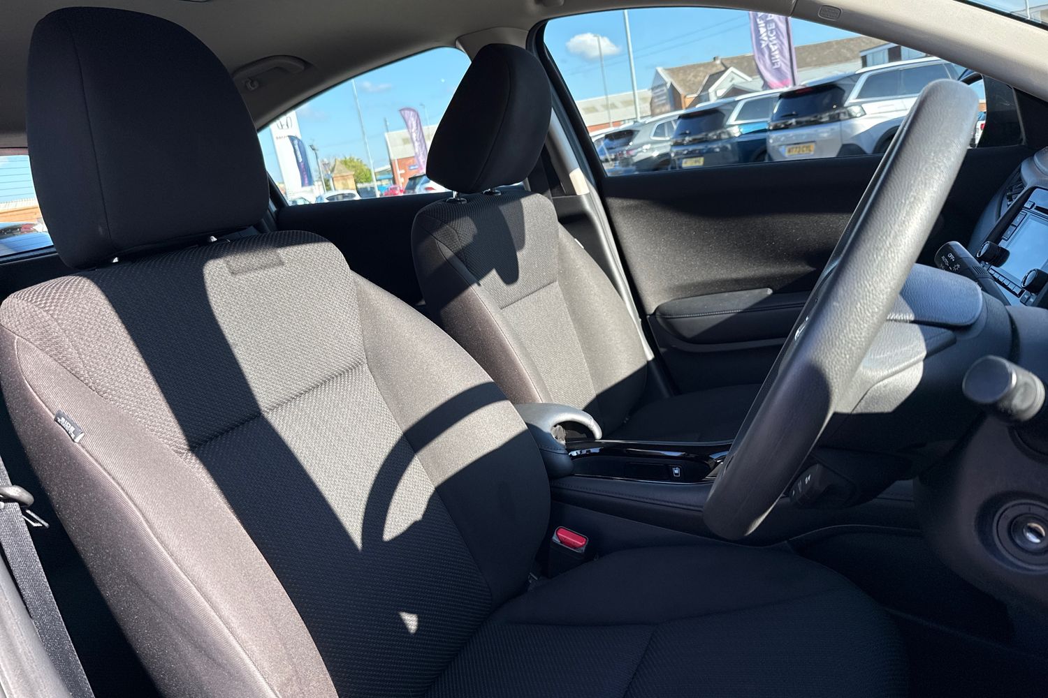 Used Honda HR-V 2017 for sale - 77758421: Photo 24