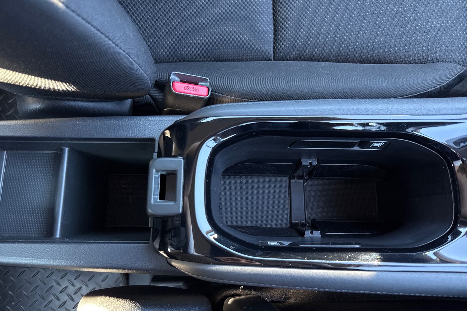 Used Honda HR-V 2017 for sale - 77758421: Photo 42