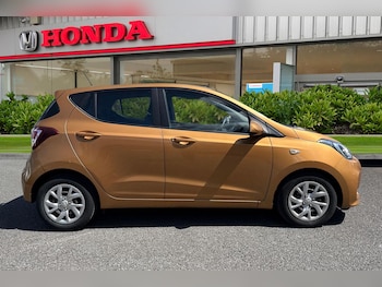 Used Hyundai i10 2017 for sale - 78852160: Photo