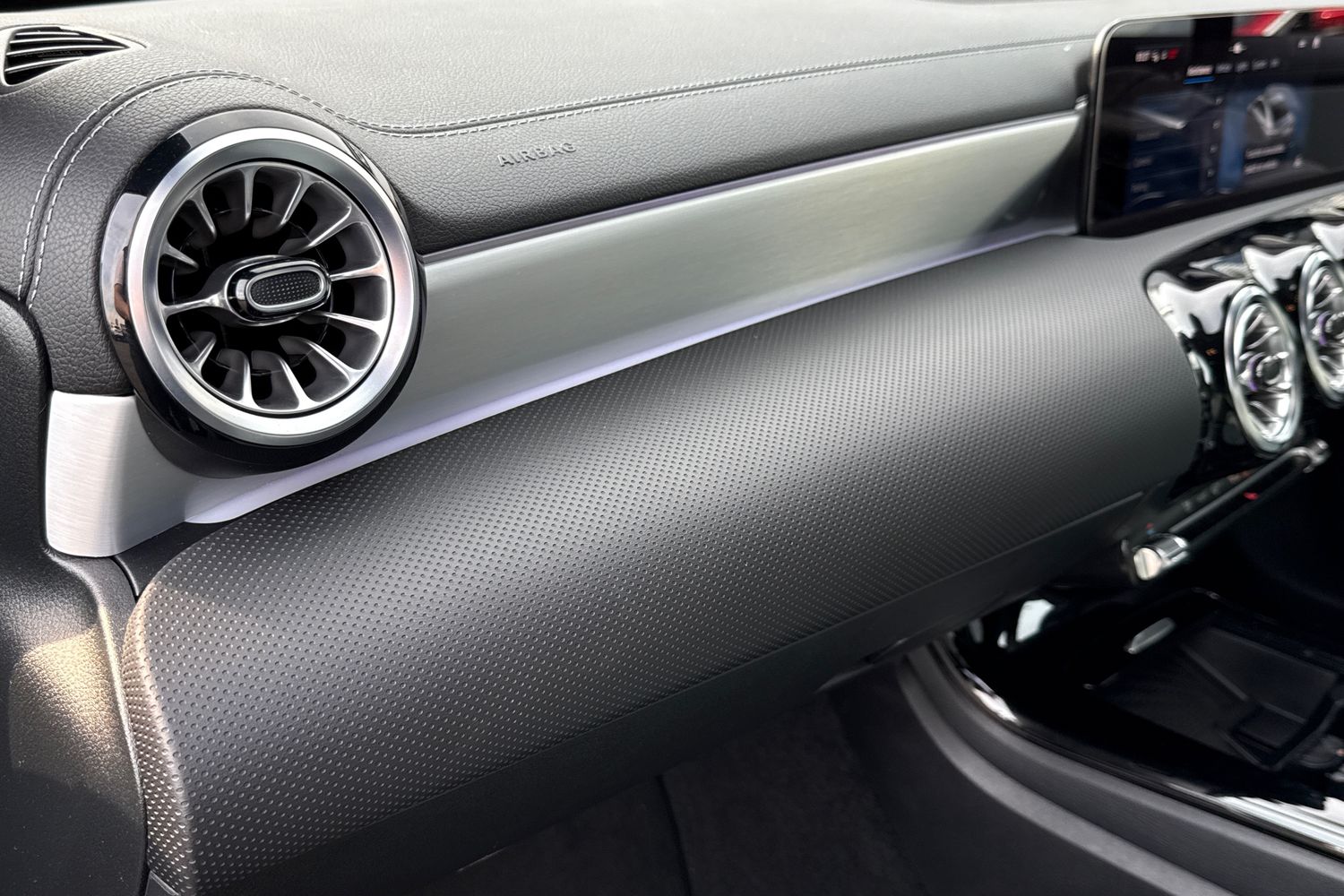 Used Mercedes-Benz CLA 2025 for sale - 77963336: Photo 31