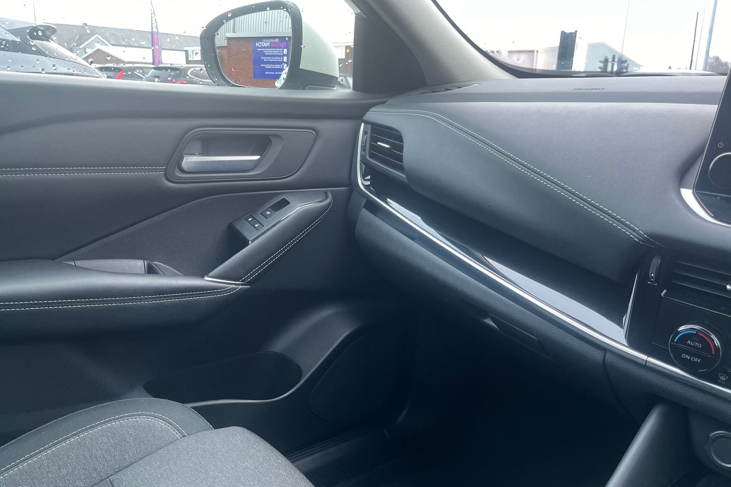 Used Nissan Qashqai 2021 for sale - 77026500: Photo 42