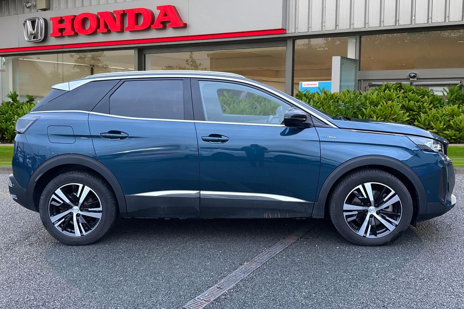 Used Peugeot 3008 2023 for sale - 77407601: Photo 3