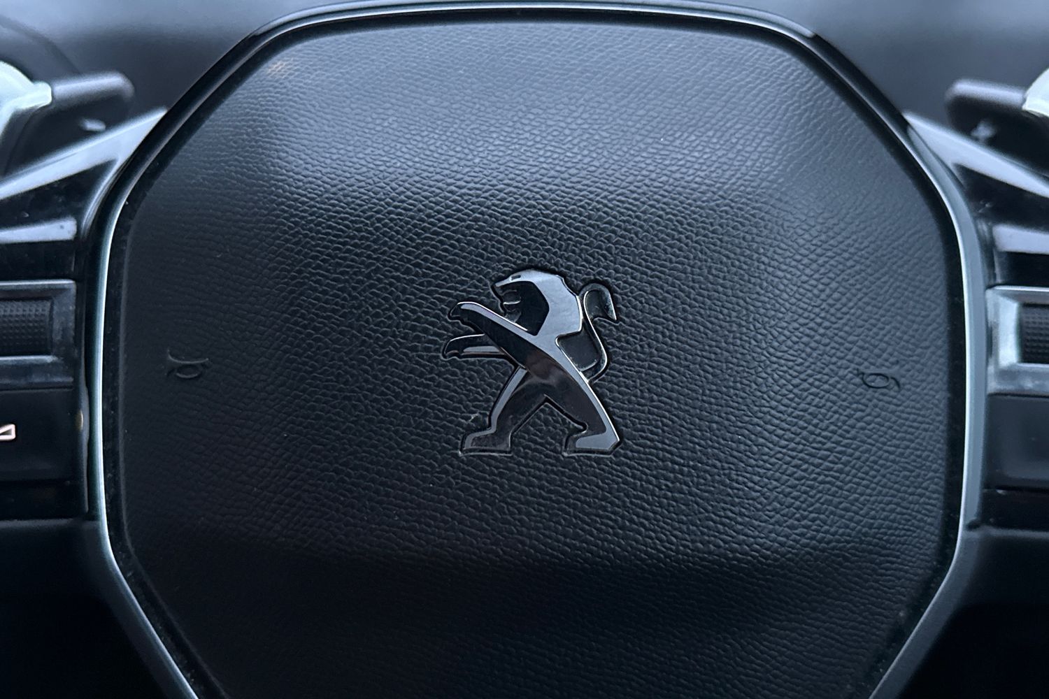 Used Peugeot 3008 2023 for sale - 77407601: Photo 38