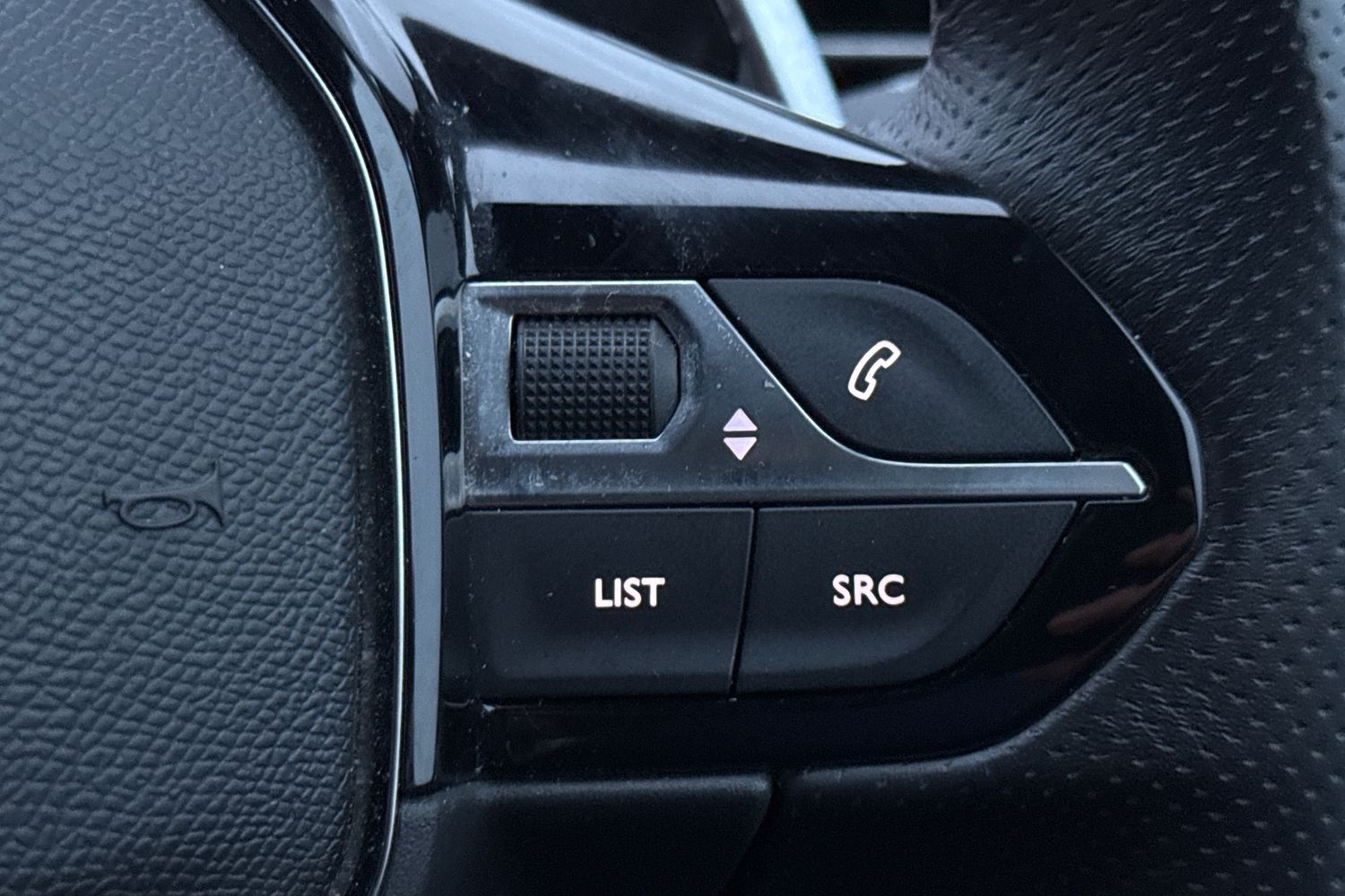 Used Peugeot 3008 2023 for sale - 77407601: Photo 40