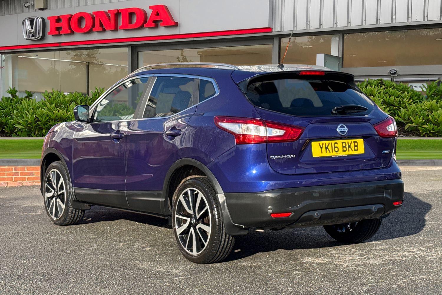 Used Nissan Qashqai 2016 for sale - 77368329: Photo 3