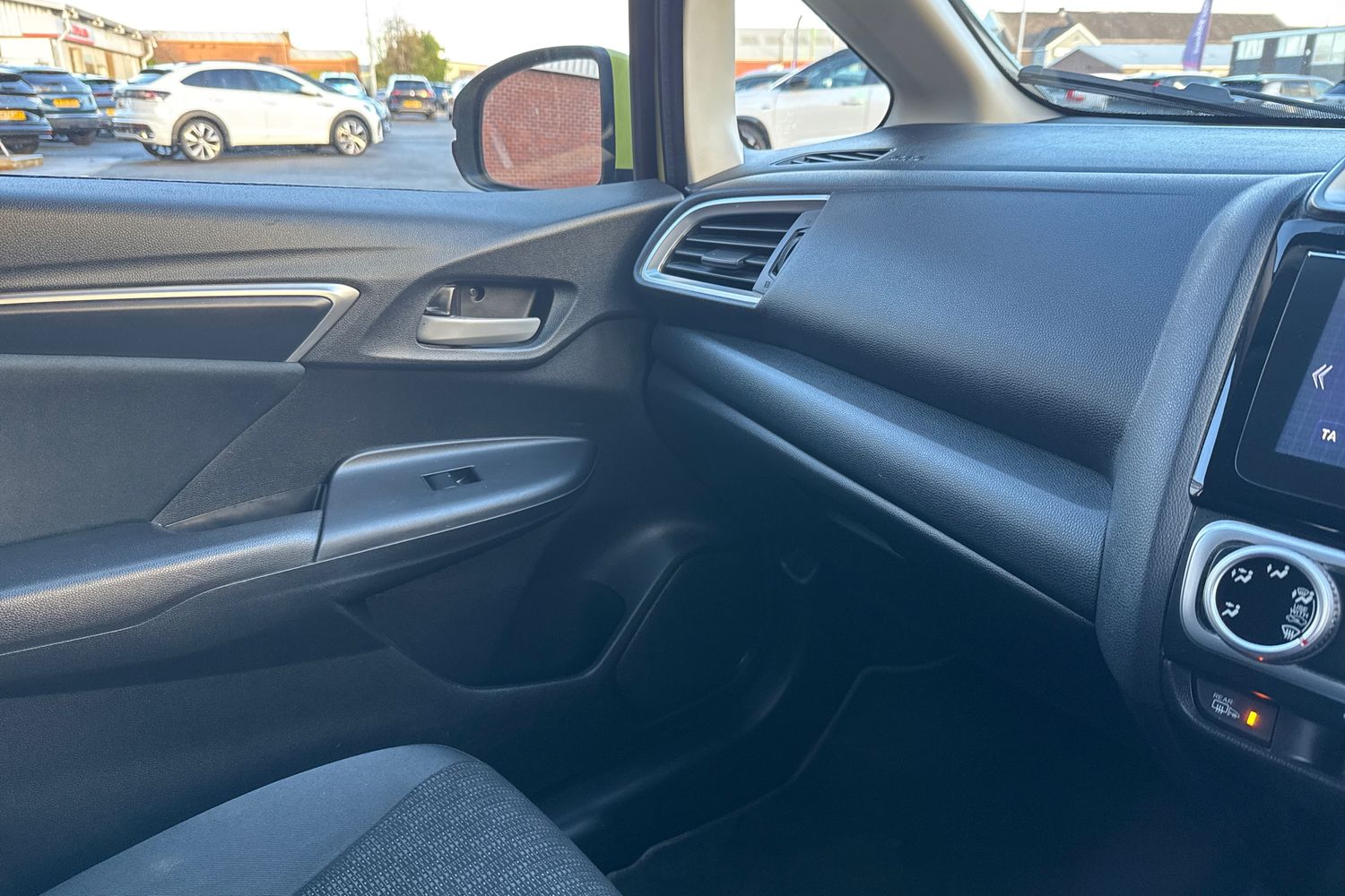 Used Honda Jazz 2016 for sale - 77135368: Photo 40