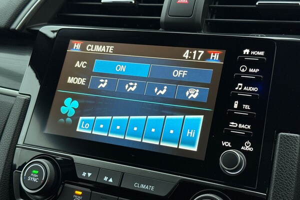 Used Honda Civic 2021 for sale - 76164651: Photo 42
