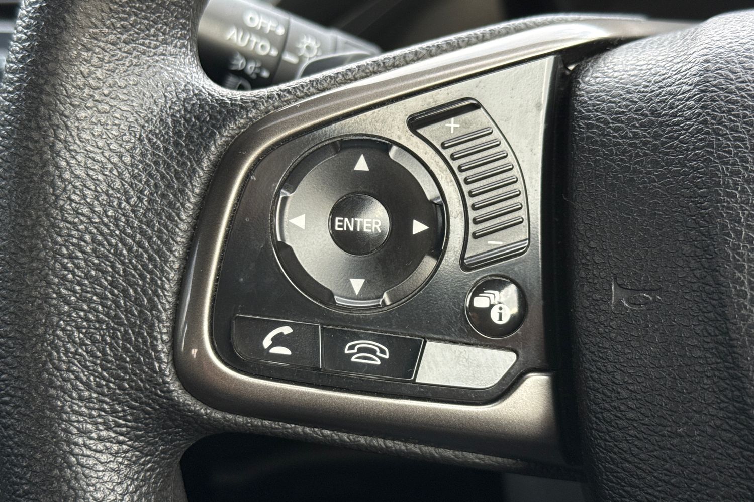 Used Honda Civic 2017 for sale - 77764523: Photo 33