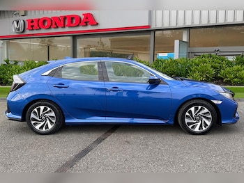 Used Honda Civic 2017 for sale - 77764523: Photo
