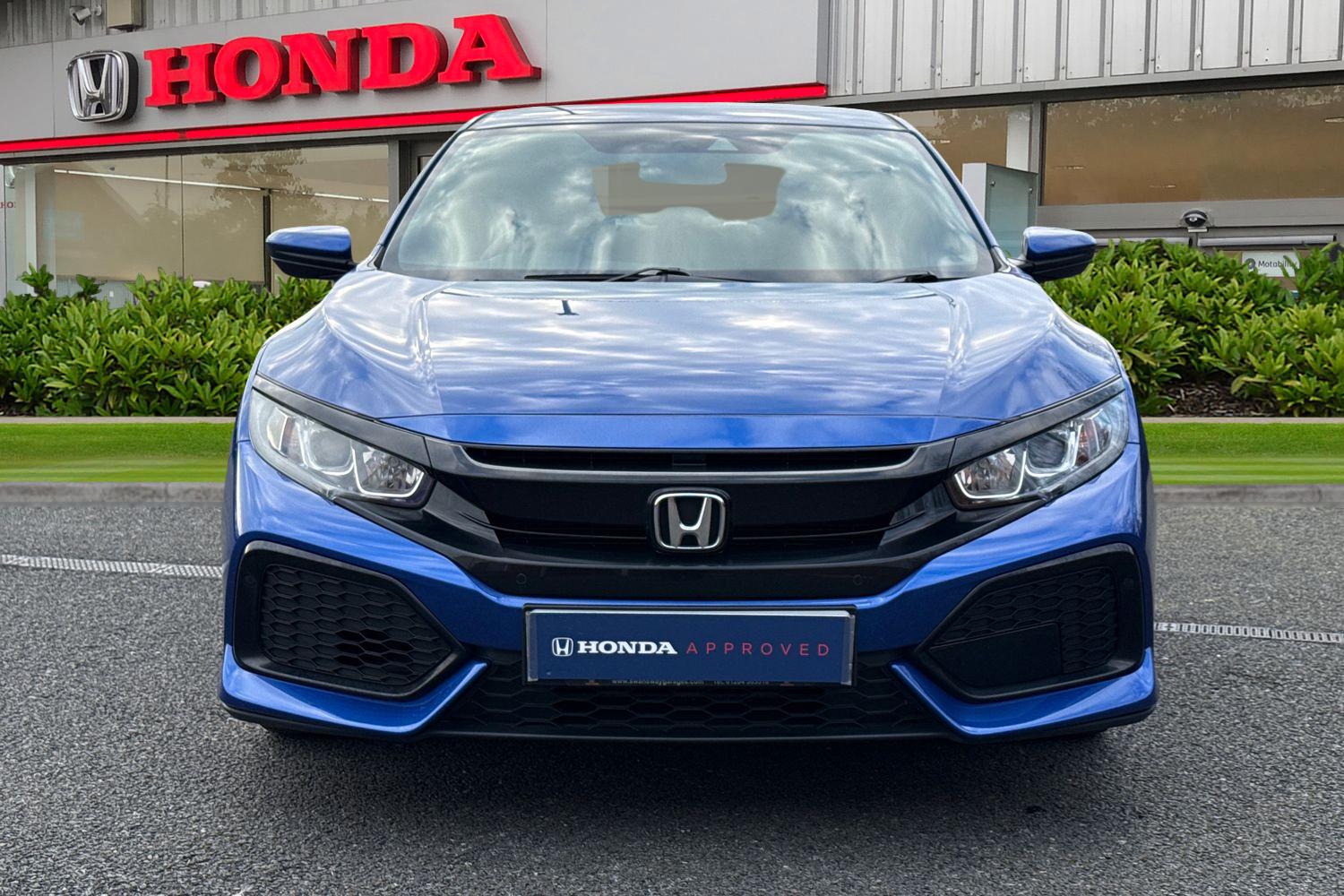 Used Honda Civic 2017 for sale - 77764523: Photo 4