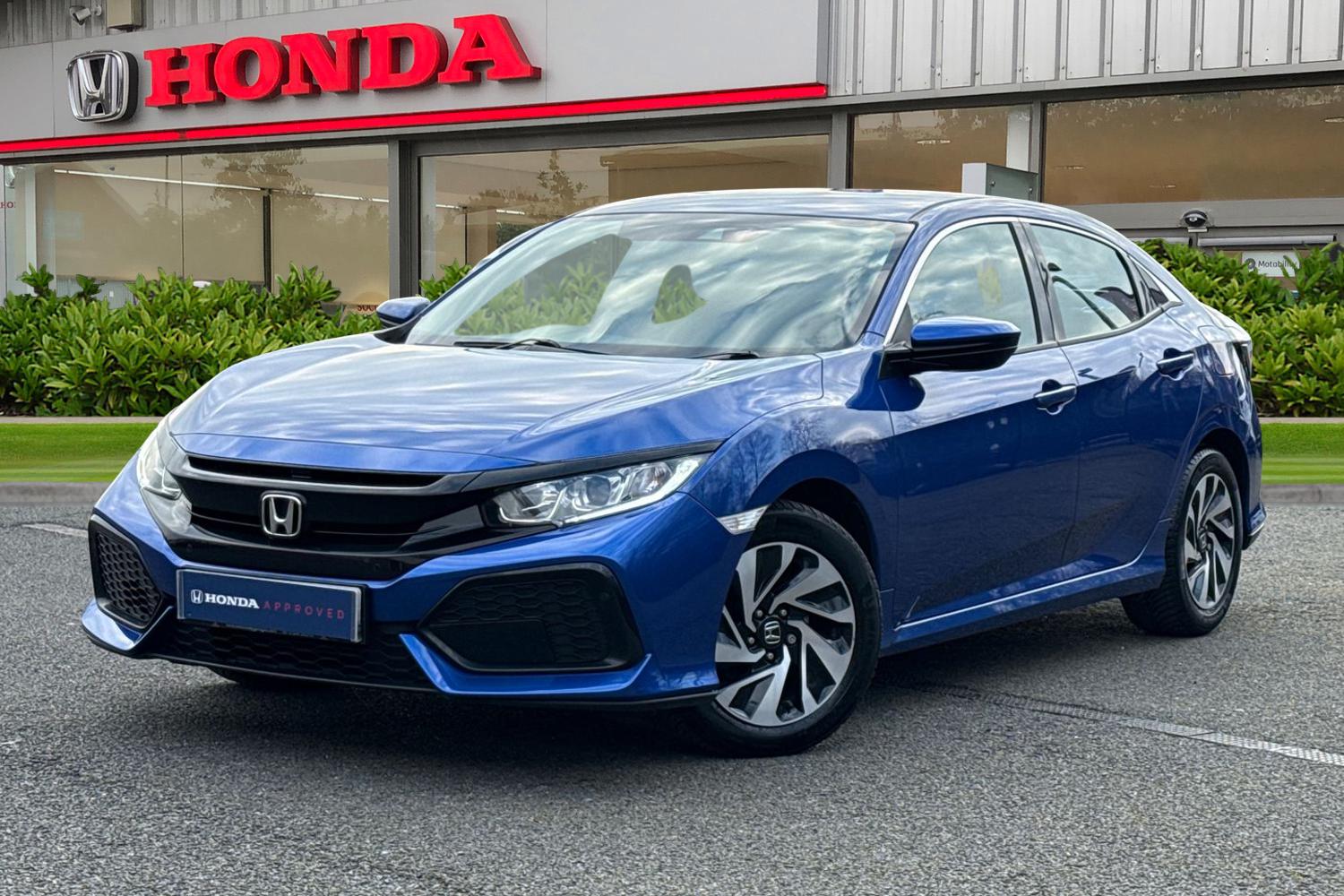Used Honda Civic 2017 for sale - 77764523: Photo 6