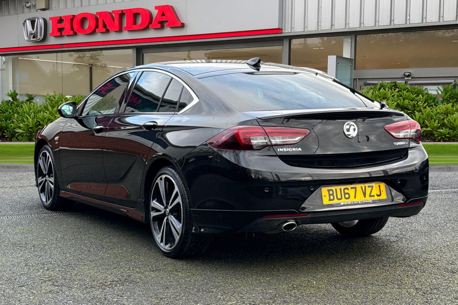 Used Vauxhall Insignia 2018 for sale - 77535468: Photo 2