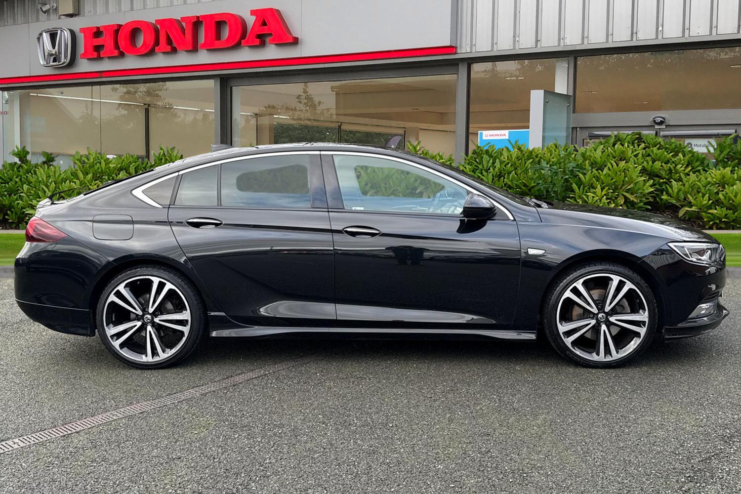 Used Vauxhall Insignia 2018 for sale - 77535468: Photo 3