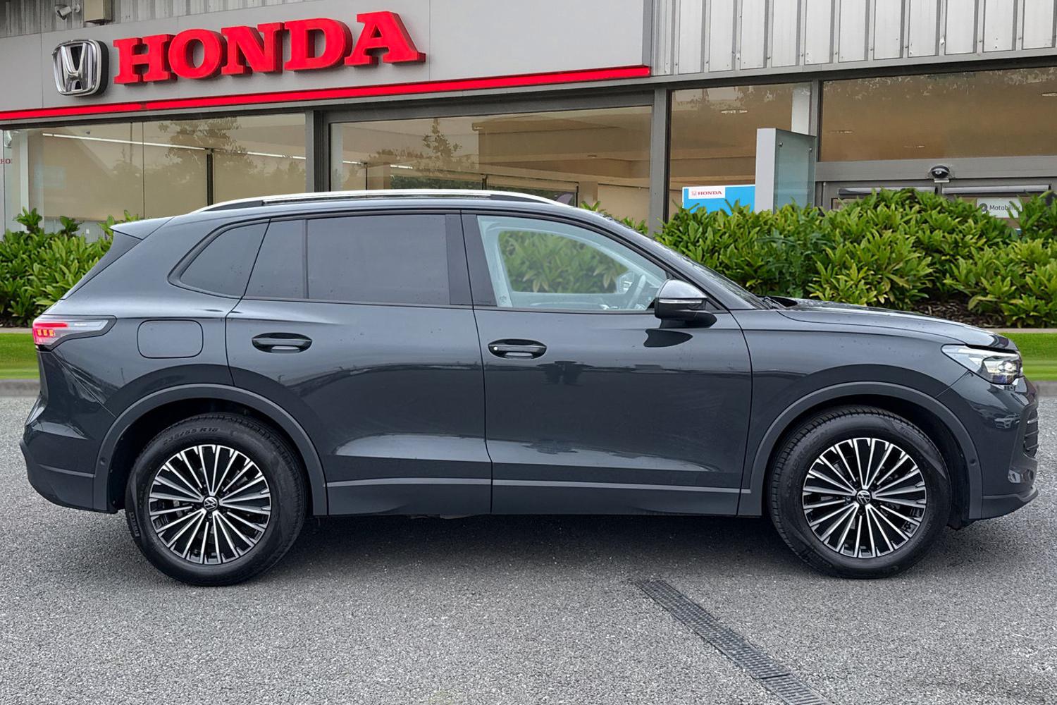 Used Volkswagen Tiguan 2024 for sale - 77429595: Photo 3