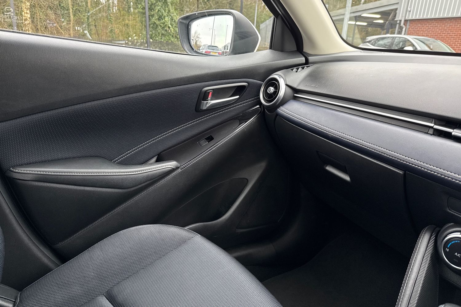 Used Mazda Mazda2 2022 for sale - 77812558: Photo 44