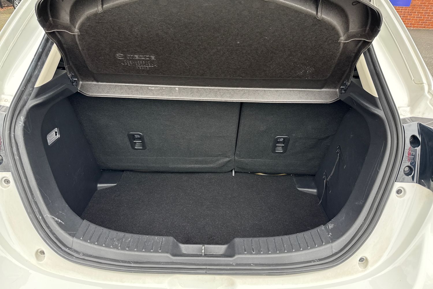 Used Mazda Mazda2 2022 for sale - 77812558: Photo 9