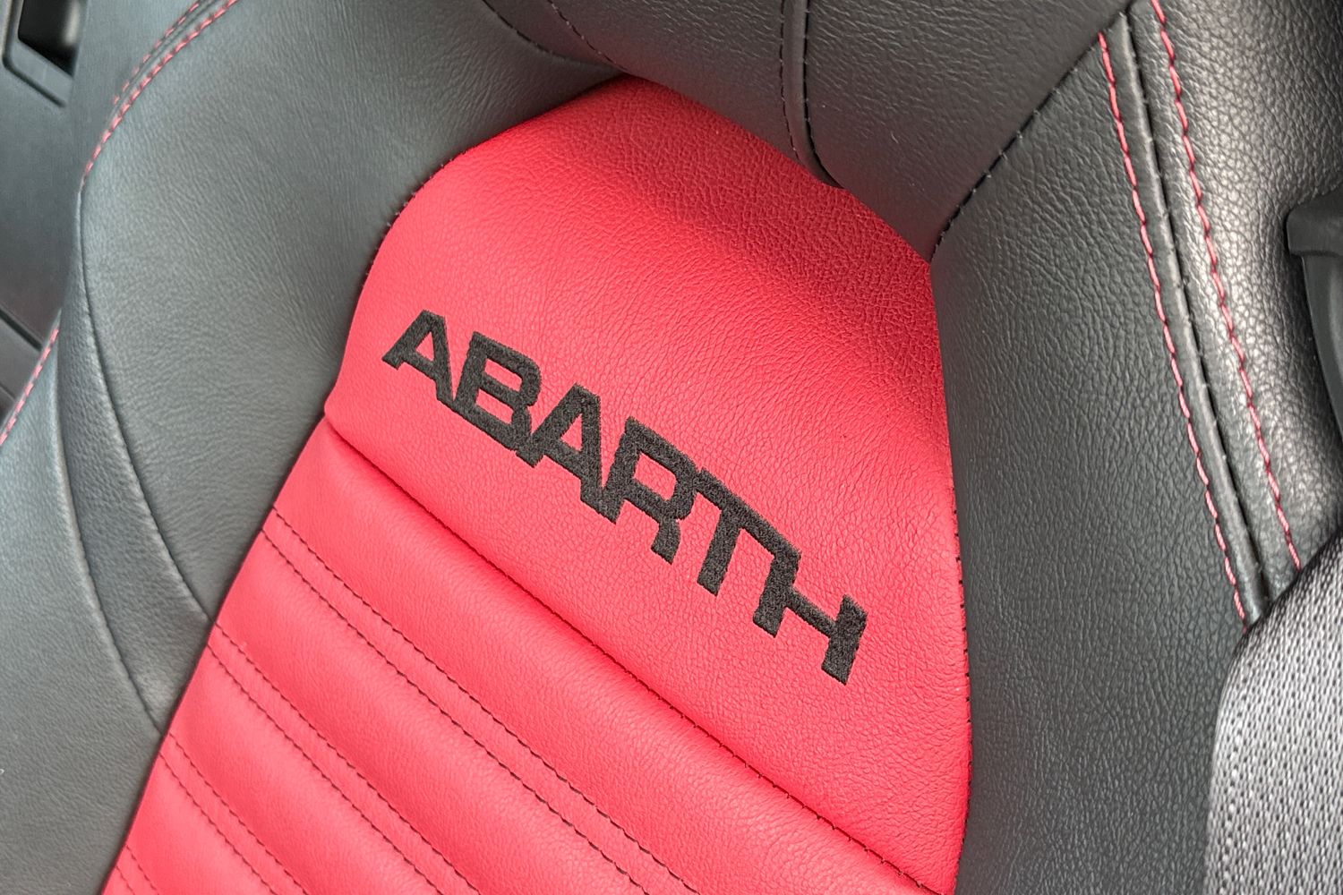 Used Abarth 124 Spider 2018 for sale - 78065226: Photo 34