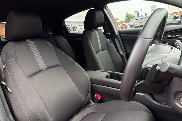 Used Honda Civic 2021 for sale - 76148965: Photo 24