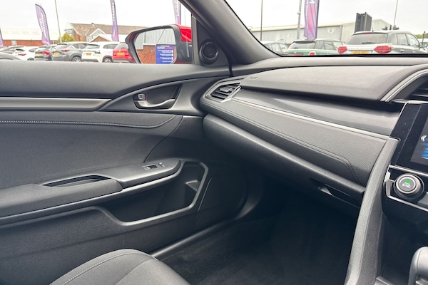 Used Honda Civic 2021 for sale - 76148965: Photo 38