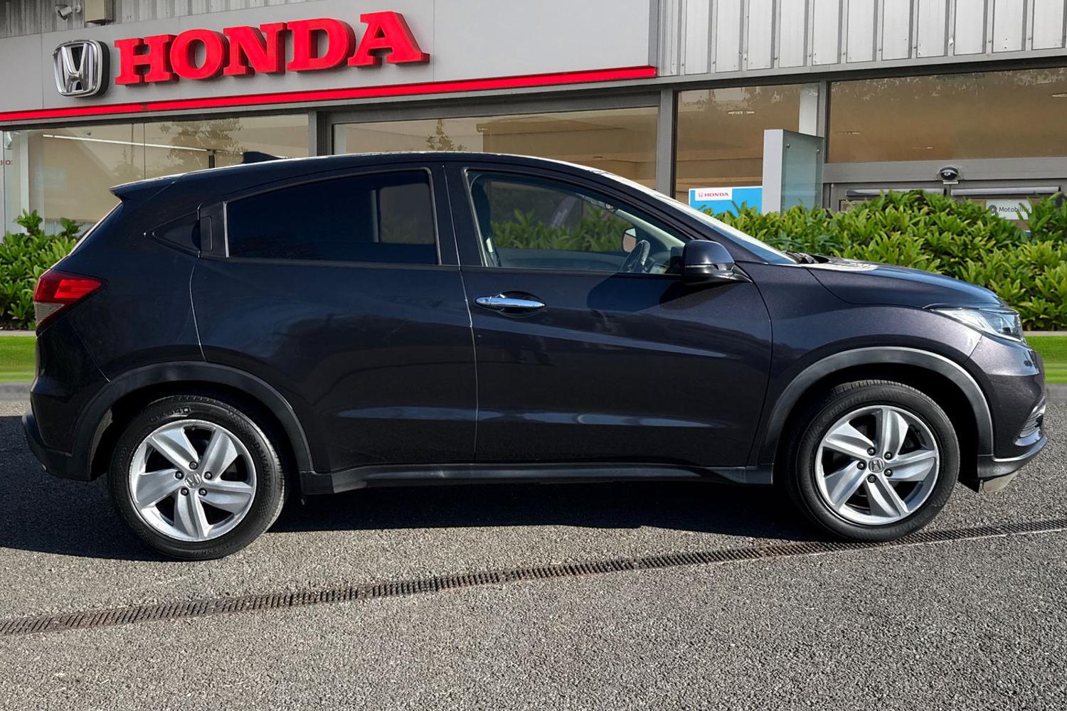 Used Honda HR-V 2018 for sale - 78154982: Photo 3