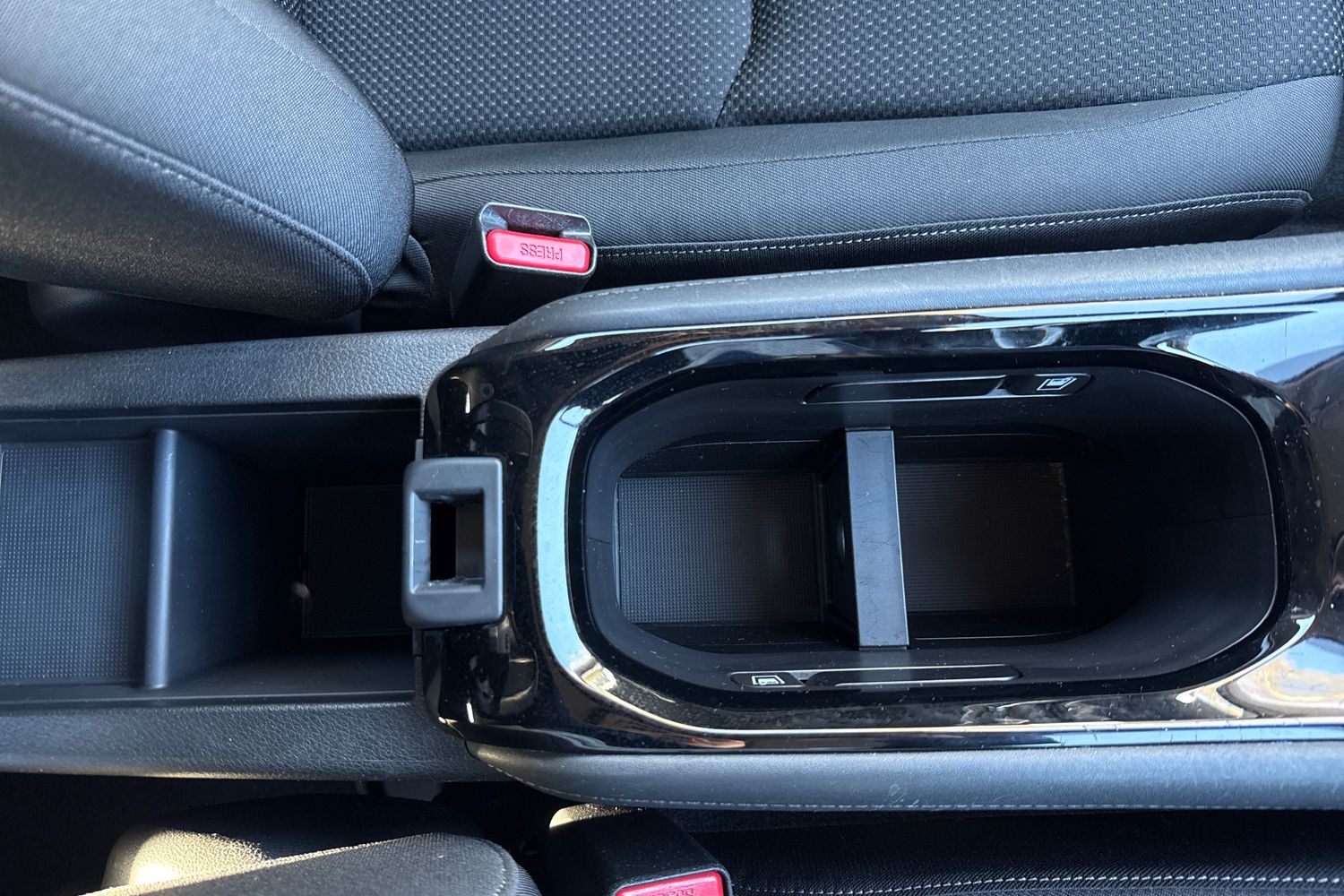 Used Honda HR-V 2018 for sale - 78154982: Photo 42