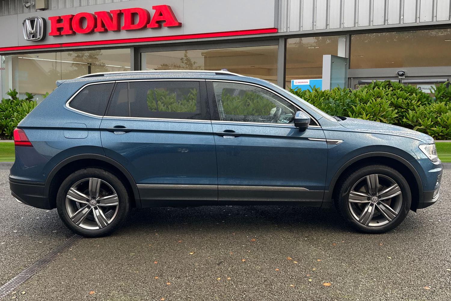 Used Volkswagen Tiguan Allspace 2021 for sale - 76896073: Photo 3