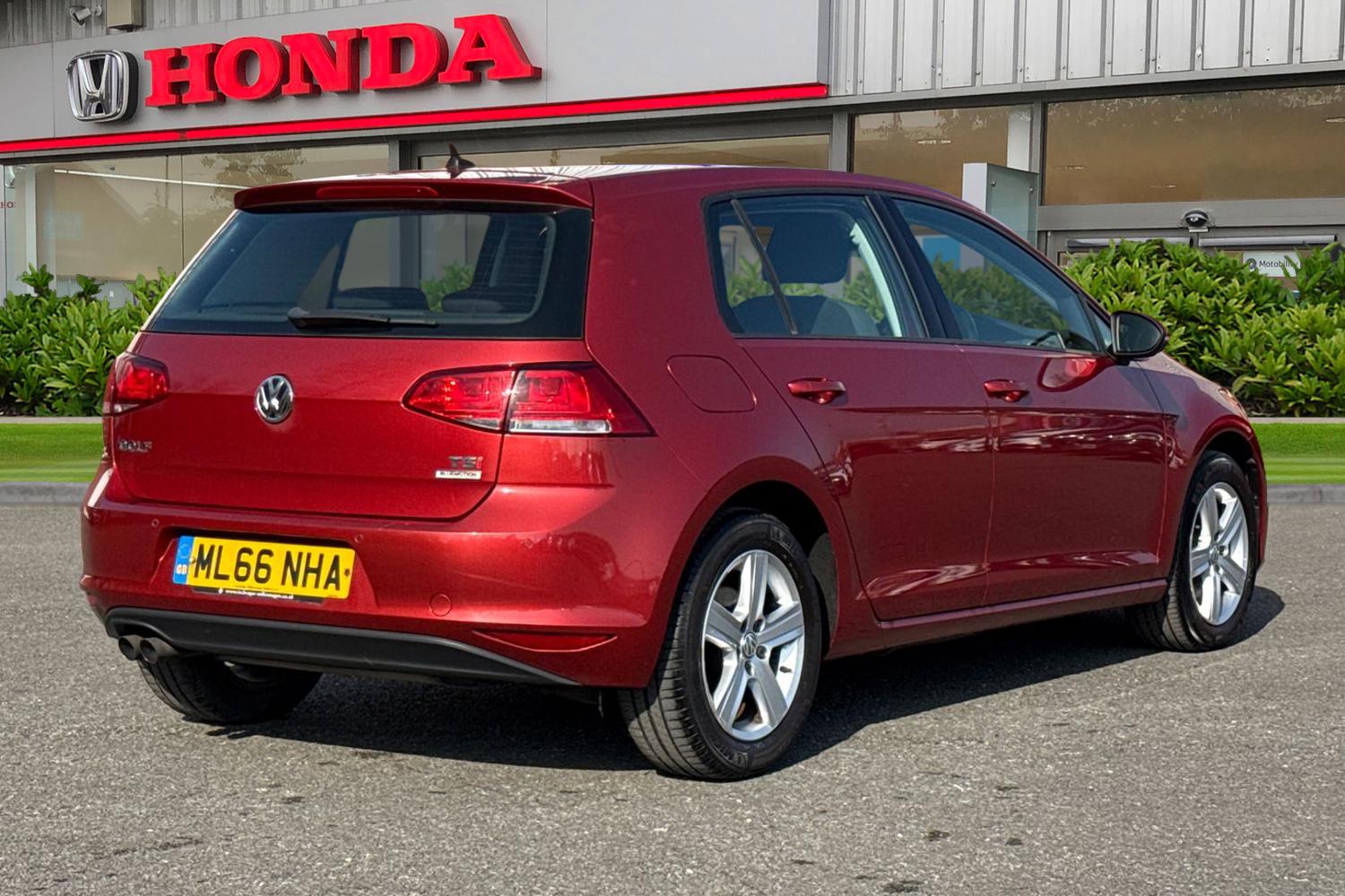 Used Volkswagen Golf 2016 for sale - 77774149: Photo 7
