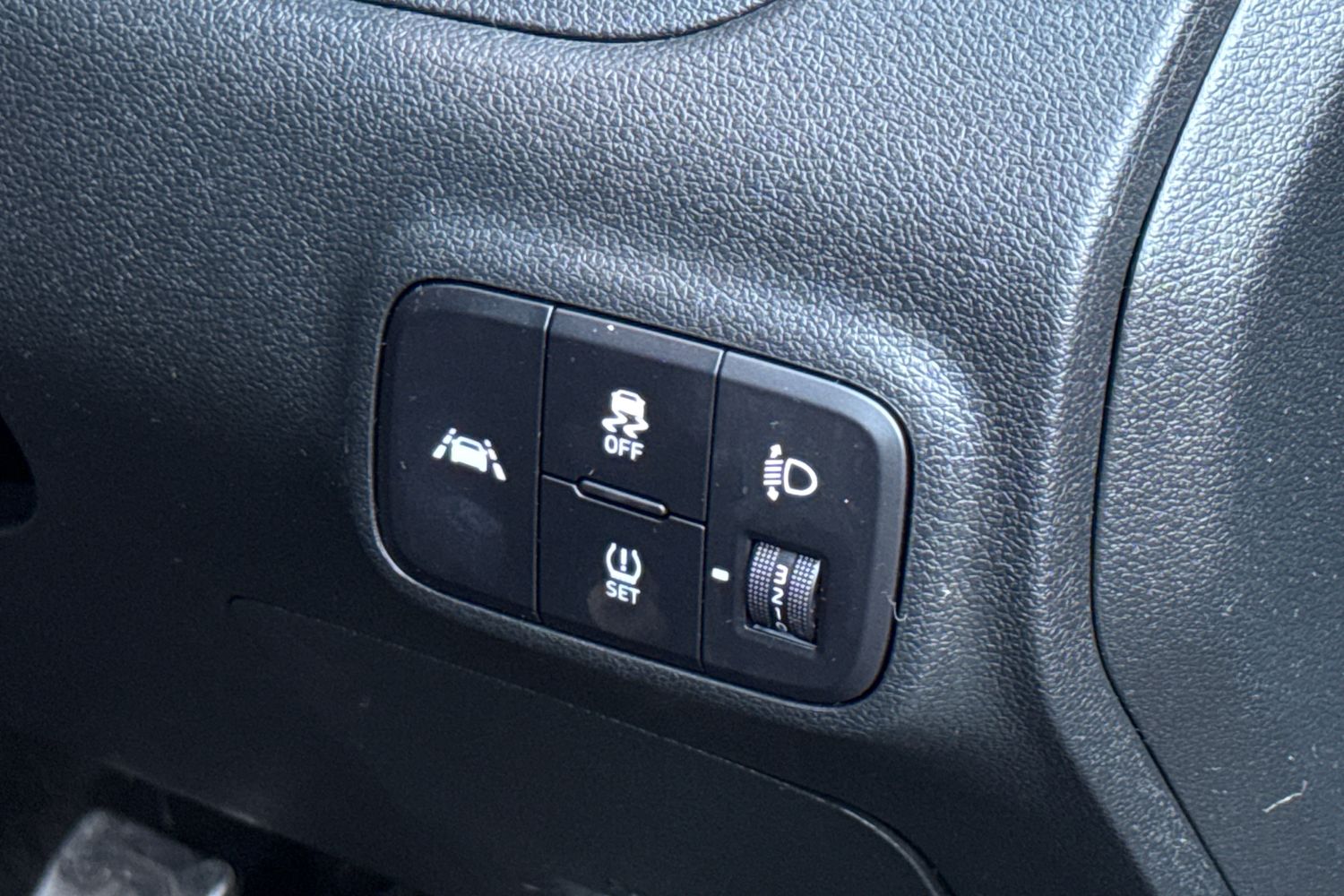 Used Hyundai i10 2023 for sale - 76405865: Photo 34